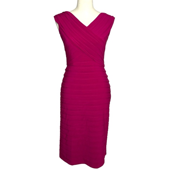 Adrianna Papell Pleated Bodycon Dress Size 6 Sleeveless Cocktail Party